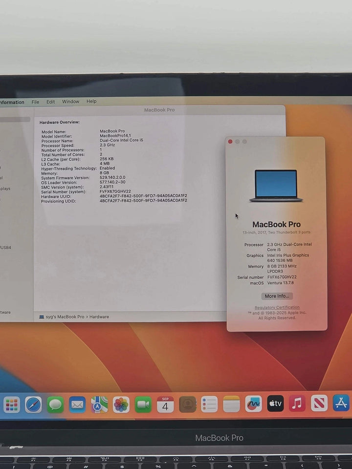 Apple MacBook Pro de 13" (2017), 2,3 GHz, 8 GB de RAM, 128 GB de SSD, color gris espacial.